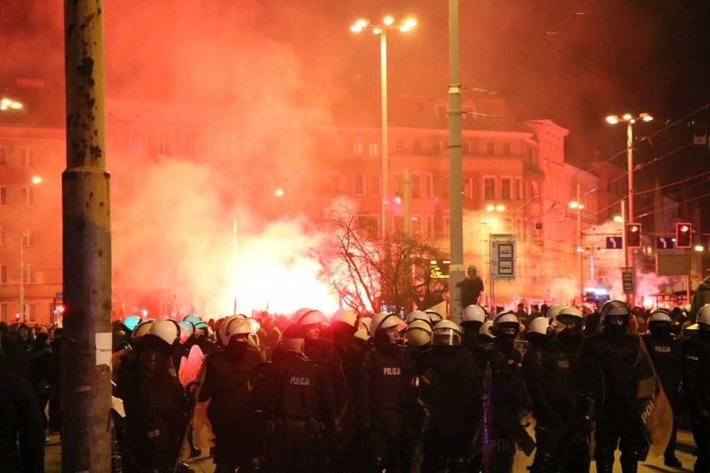 Wrocław: 14 uczestników marszu niepodległości zatrzymanych