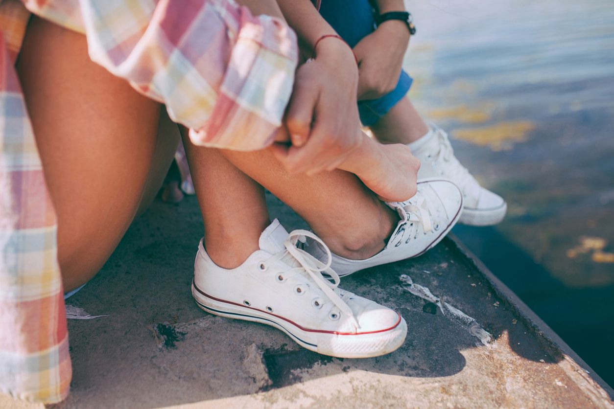 Białe trampki converse 