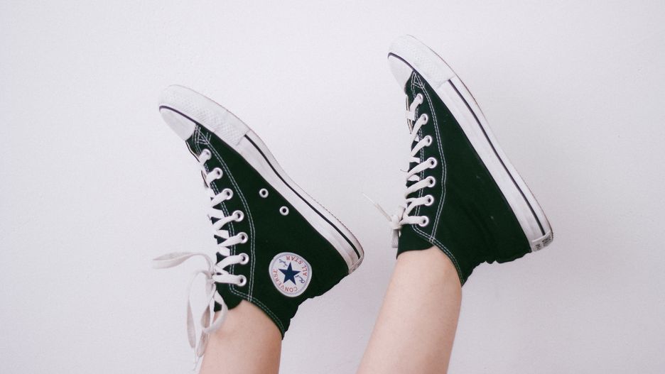 Trampki Converse kojarzą się z młodzieżowym stylem