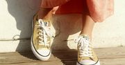 Na imprezy nosimy trampki! Wybraliśmy kultowe modele Converse przecenione nawet o 200 złotych
