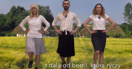 Paulina Młynarska nagrała kolejną piosenkę. Tym razem wyśmiała Beatę Szydło