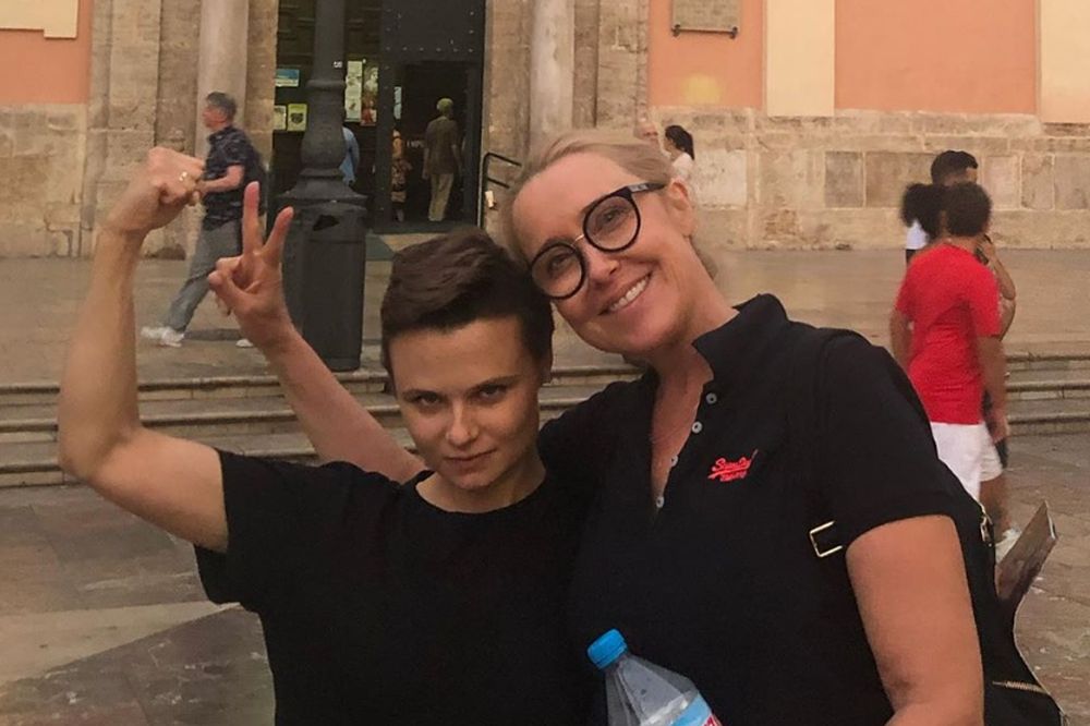 Agata Młynarska spędza wakacje z siostrzenicą i jej żoną. Urocze zdjęcia z Hiszpanii