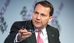 Izba Gmin odkłada decyzję ws. brexitu. Sikorski: ponury obraz, chaos i straty gospodarcze