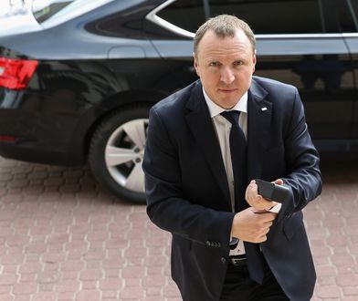 Wypadek Jacka Kurskiego. Policja znalazła winnego, to kierowca służbowej limuzyny prezesa TVP