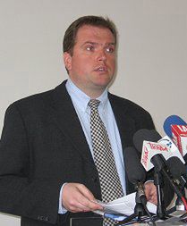 "Buntownicy w Platformie polegną"