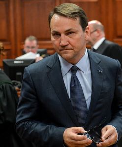 Radosław Sikorski ostro o zmianach PiS. "Żenująca szopka polityczna"