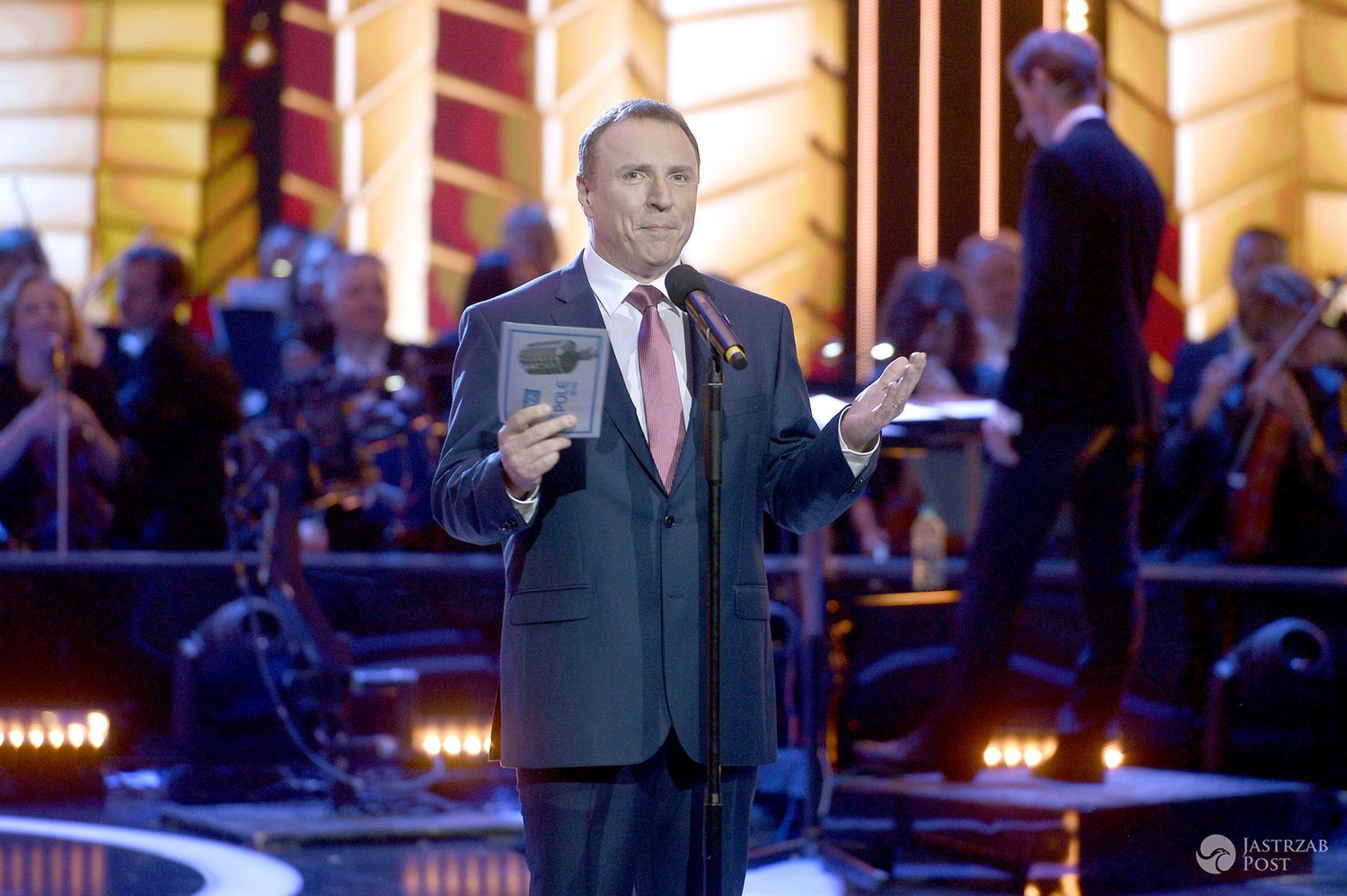 Jacek Kurski na festiwalu w Opolu