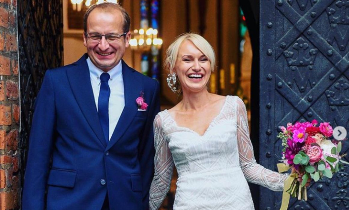 Robert Górski i Monika Sobień wzięli ślub. Kim jest wybranka kabareciarza?