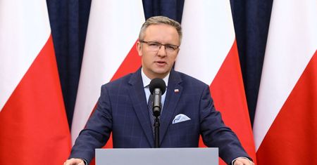 Burza wokół fotografii Dudy i Trumpa. Szczerski: zdjęcie miało pokazać dynamikę