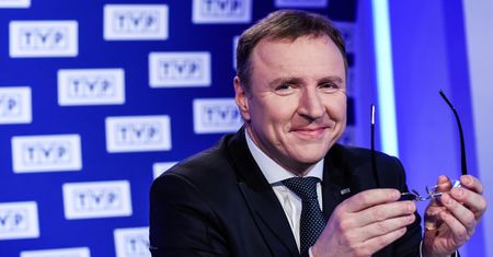 Ujawniamy sztuczkę Jacka Kurskiego. Dlatego może pisać, że TVP wymiata konkurencję