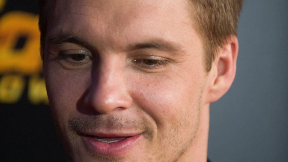 Mikołaj Roznerski nie przeszedł obojętnie obok plotek