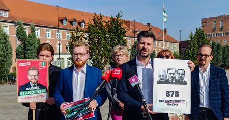 Gdzie jest 1 mld złotych z KPO pyta Dariusz Standerski
