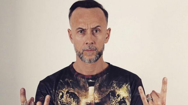 Adam Darski nie raz odpowiadał za znieważenie godła. I tym razem został uniewinniony