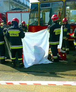 Kobieta wpadła pod tramwaj, zginęła na miejscu