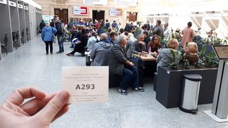 Gigantyczne kolejki w urzędach wojewódzkich. Najgorzej na Dolnym Śląsku