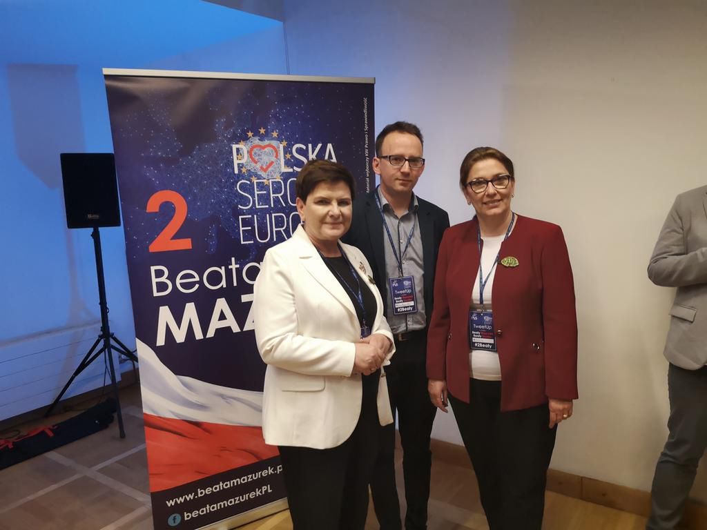 Wybory do Parlamentu Europejskiego 2019. Kontrowersyjne zdjęcie Szydło