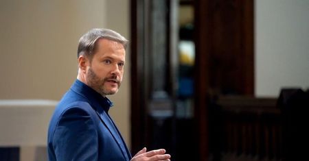 Nie tylko "Ojciec Mateusz". Artur Żmijewski o najbliższych planach filmowych