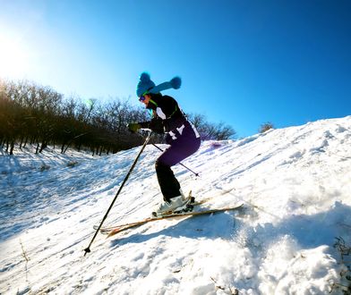 Strój narciarski – kurtka, spodnie i dodatki