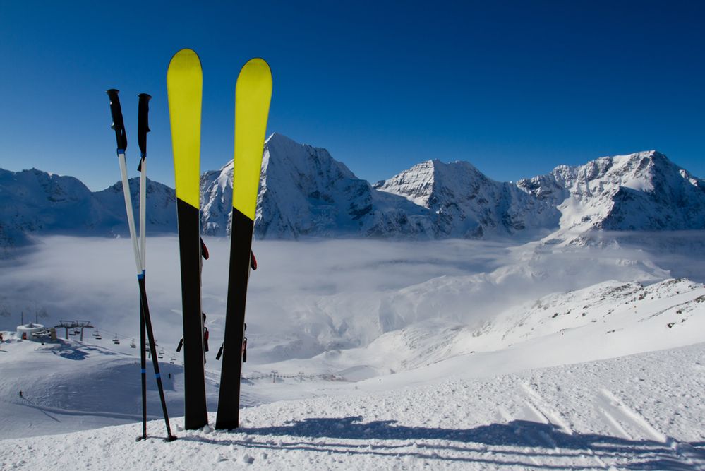 Narty dla początkujących - jak prawidłowo dobrać narty?
