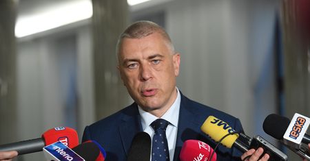 Roman Giertych: Gdy jawnie łamana jest Konstytucja RP, dlaczego nie słychać głosu Kościoła?