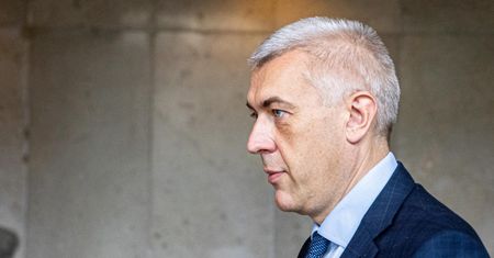 Roman Giertych pisze list do prezesa PiS. "Grono pożytecznych idiotów"