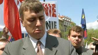 Romna Giertych podczas antyunijnego marszu