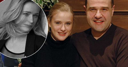 To już nie jest grzeczna córka wójta z "Rancza". Marta Chodorowska pokazuje biust i zmysłową sesją odcina się od kultowej roli. Komentuje Cezary Żak
