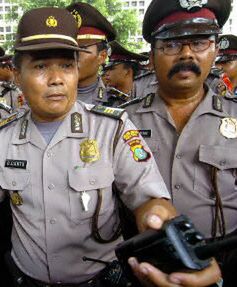 Wybuch w Dżakarcie - ewakuowano komisję wyborczą