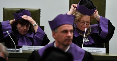 Sąd Najwyższy. Radosław Fogiel: sądy nie są od uchwalania prawa