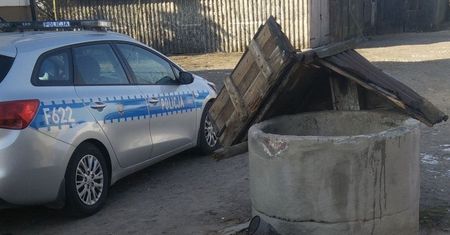 Rolnik wpadł do studni i prawie zamarzł