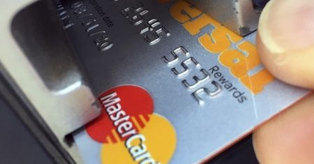 Awaria kart Mastercard. Przez ponad godzinę nie działały płatności i wypłaty z bankomatów