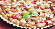 Tarta bez pieczenia z rabarbarem
