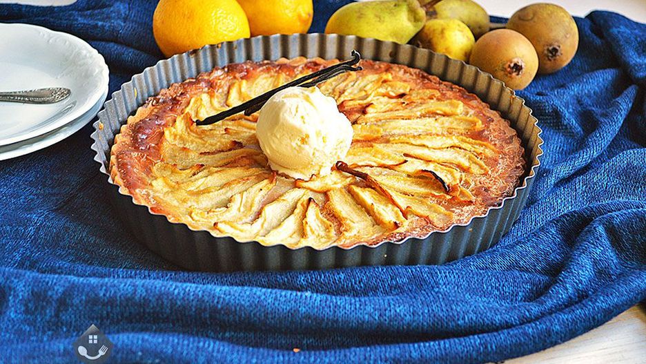 Tarta gruszkowa na kruchym cieście. Pyszne ciasto na jesień