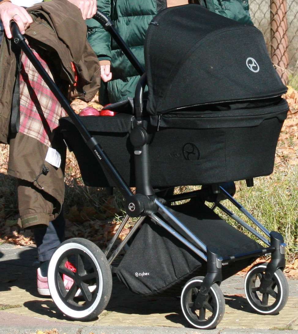 Wózek syna Marty Kaczyńskiej i Piotra Zielińskiego