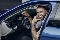 Marcin Gortat odebrał kluczyki do nowego porsche. To hybrydowa panamera sport turismo