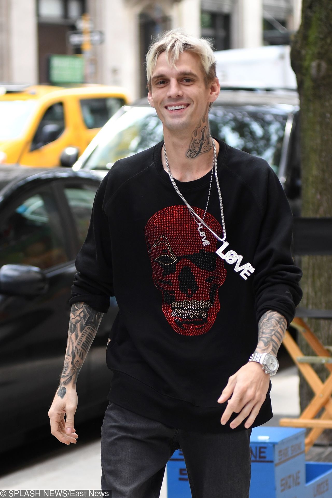 Aaron Carter spędzi 3 miesiące na odwyku. Jego starsza siostra ledwo wiąże koniec z końcem