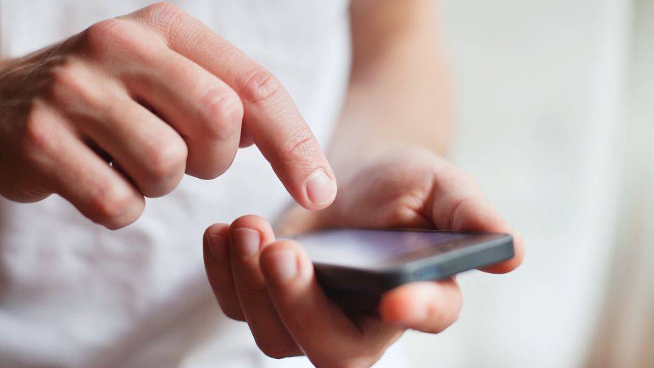 Groźny SMS - oszuści podszywają się pod OLX