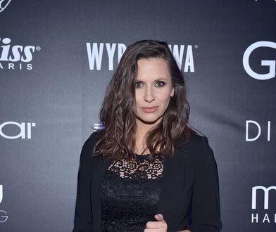 Anna Kerth w seksownej czarnej stylizacji