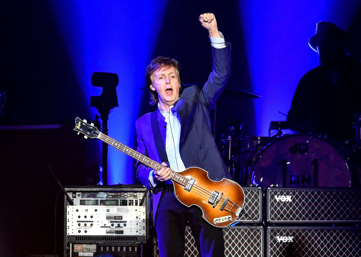 Sir Paul McCartney wspomina grzechy młodości. Wspólna erotyczna zabawa z Lennonem