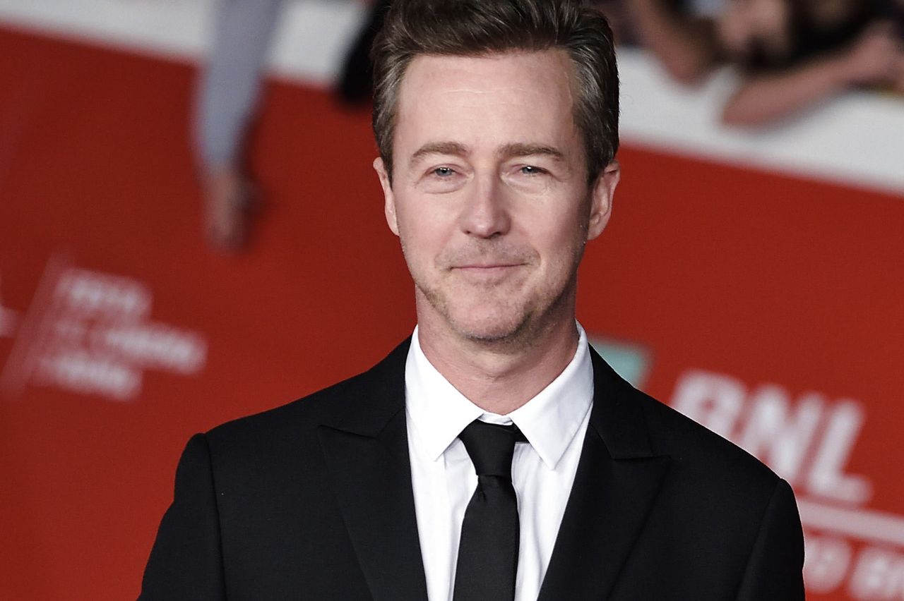 Edward Norton przyjedzie do Polski! Odbierze nagrodę im. Krzysztofa Kieślowskiego na Festiwalu EnergaCAMERIMAGE