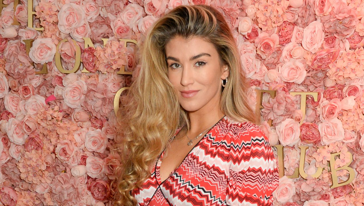 Modelka Amy Willerton chce wrócić do formy po ciąży. Instamatki krytykują