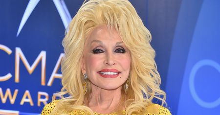 Dolly Parton: niegdyś piękność, a dzisiaj ledwo przypomina samą siebie