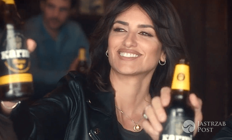 Penelope Cruz pije polskie piwo i mówi po polsku! Towarzyszy jej znany polski przystojniak! [WIDEO]