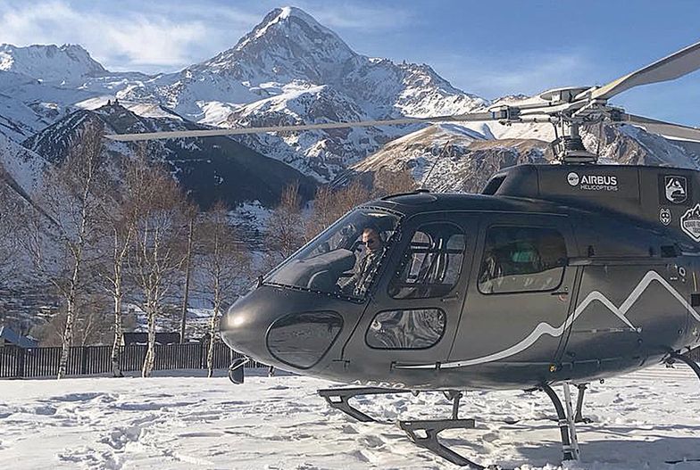 Dwa dni po awarii wyciągu w gruzińskim kurorcie spadł helikopter z turystami