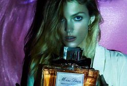 Anja Rubik i zapachy nowego sezonu w sesji „Vogue Paris”