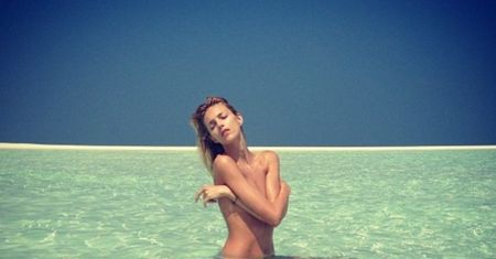 Anja Rubik znowu pokazała nagie piersi