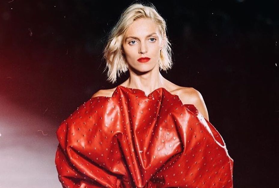 Anja Rubik największą gwiazdą pokazu kolekcji Saint Laurent. Pochwaliła się nową fryzurą!