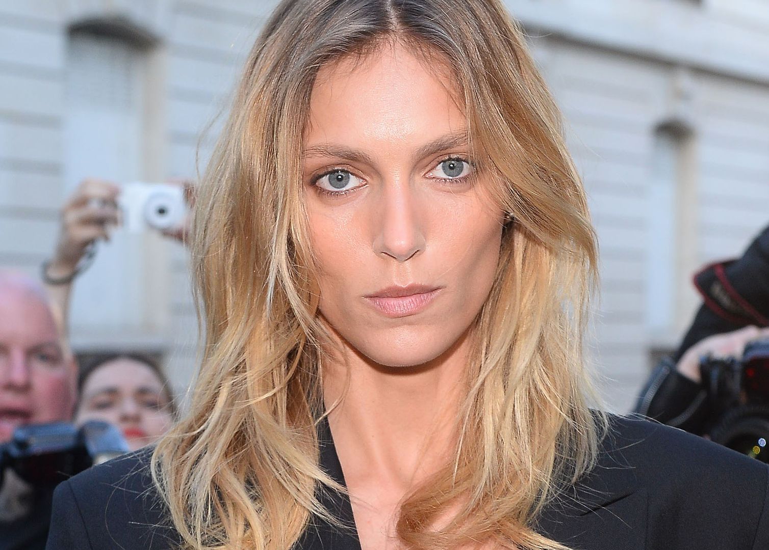 Anja Rubik rozpoczęła nową kampanię społeczną #sexedpl