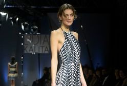 Bardzo szczupła Renata Kaczoruk na pokazie mody