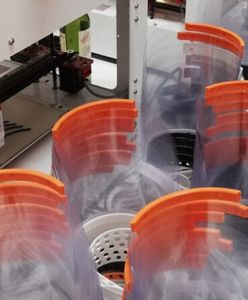 Wrocław: druk 3D pomaga w walce z epidemią koronawirusa